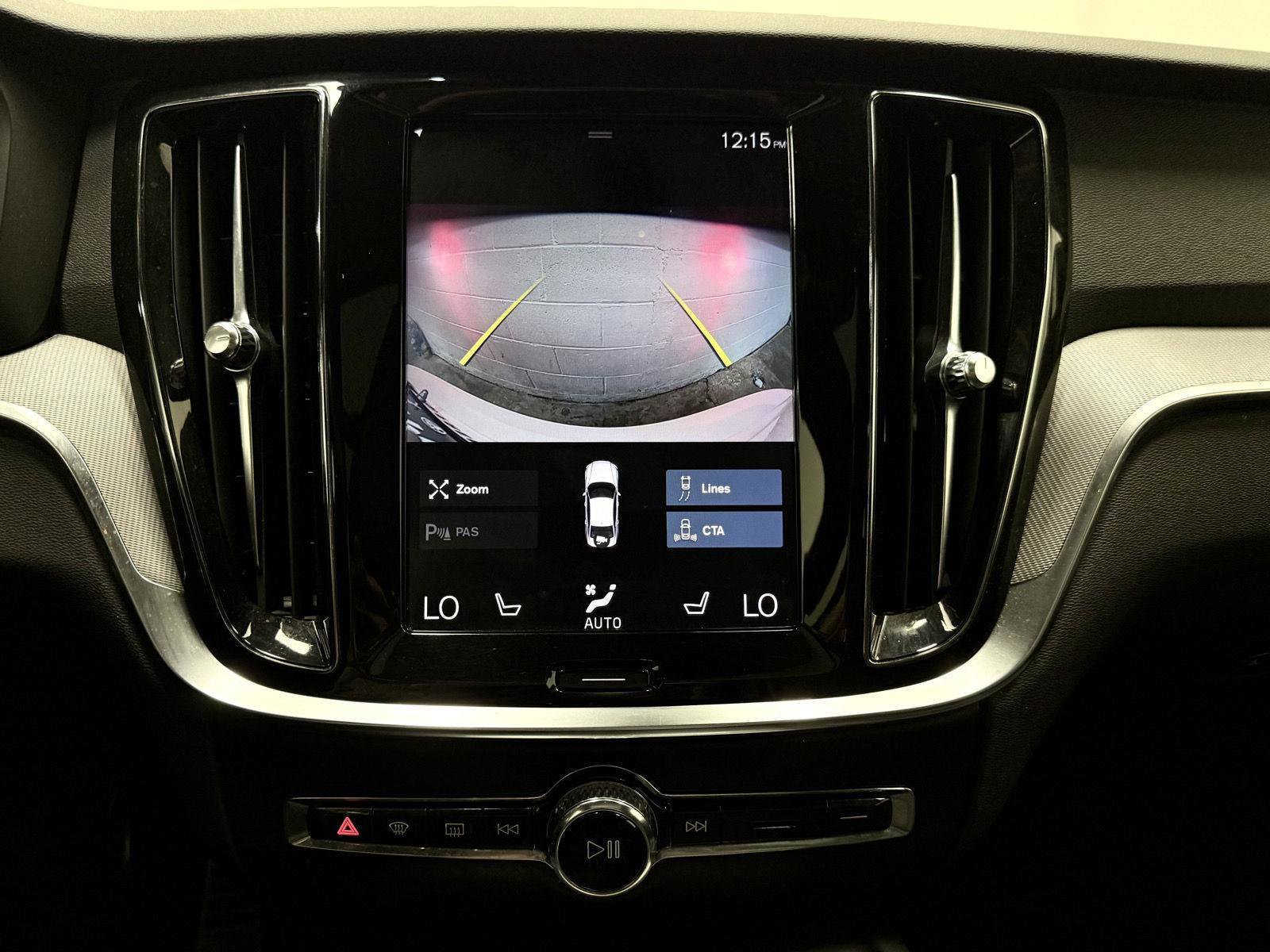 Used 2019 Volvo S60 T5 R-Design image 25