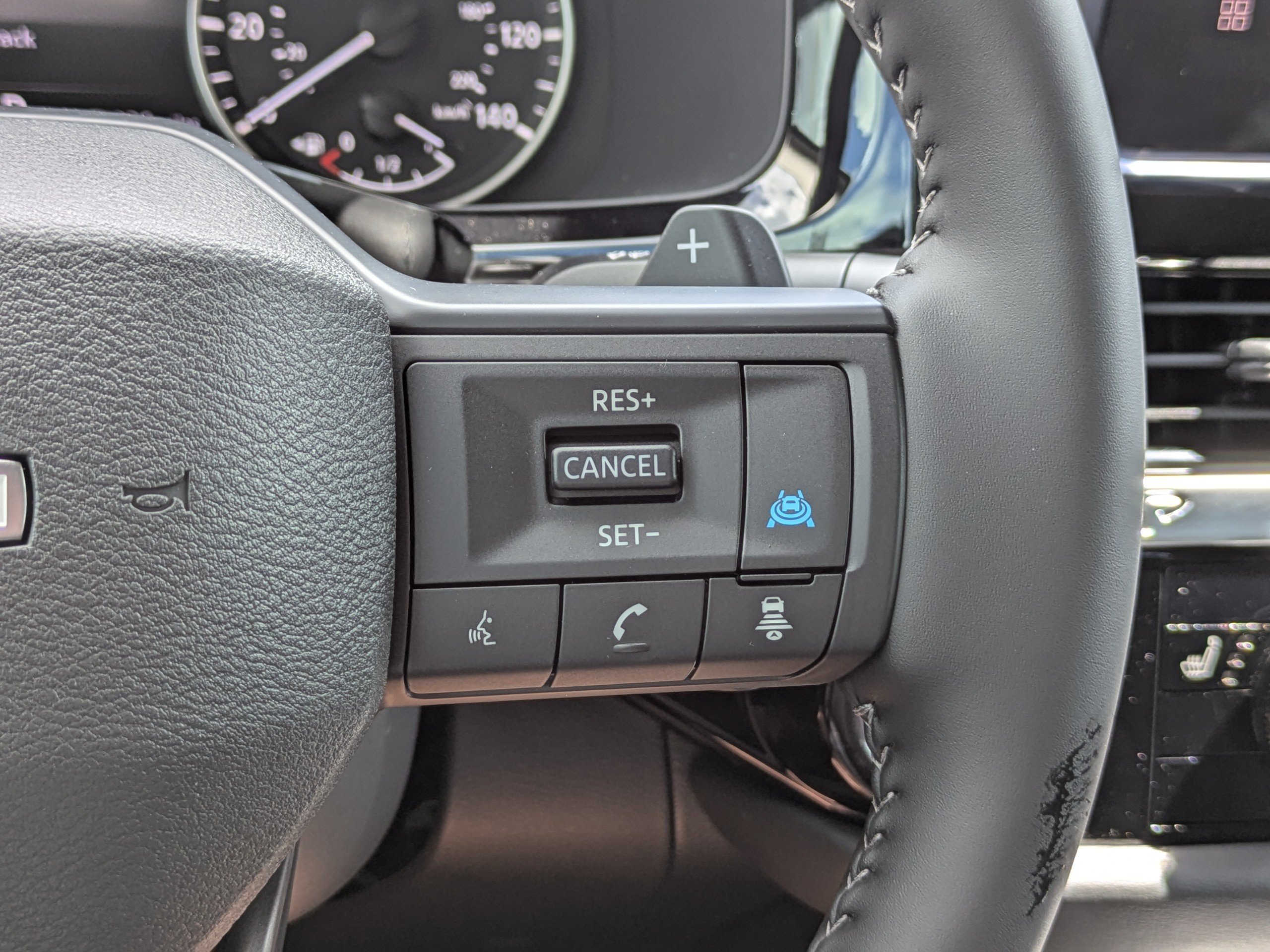 New 2026 Nissan Pathfinder SV FWD image 30