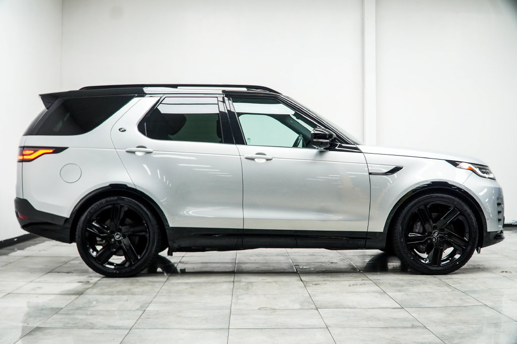 Used 2023 Land Rover Discovery HSE R-Dynamic AWD/4WD image 10