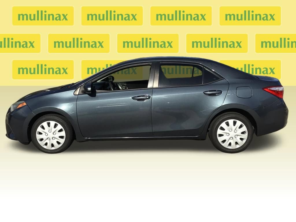 Used 2015 Toyota Corolla LE FWD image 11