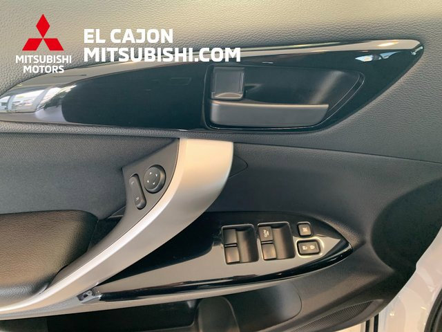 New 2026 Mitsubishi Eclipse Cross LE AWD/4WD image 9