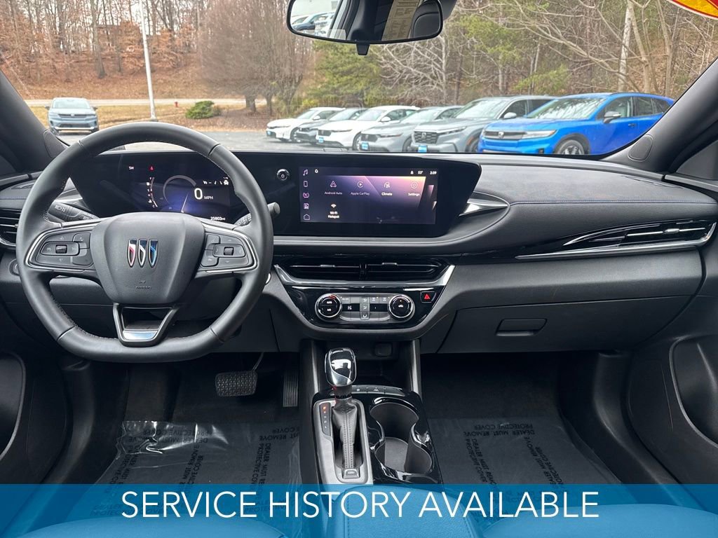 Used 2025 Buick Envista Sport Touring image 16