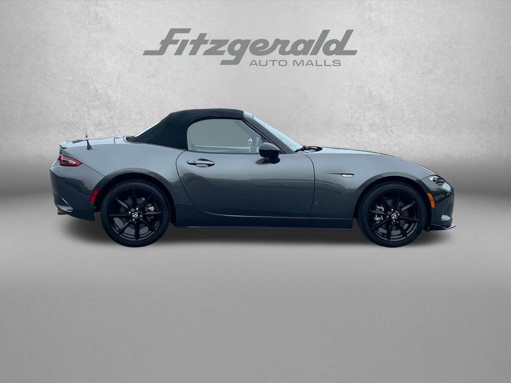 Used 2021 MAZDA MX-5 Miata Club RWD image 3