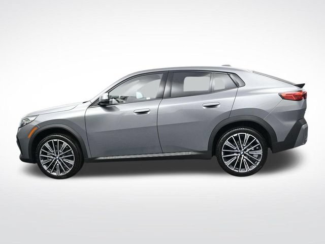 New 2026 BMW X2 xDrive28i w/ Technology Package AWD/4WD image 7