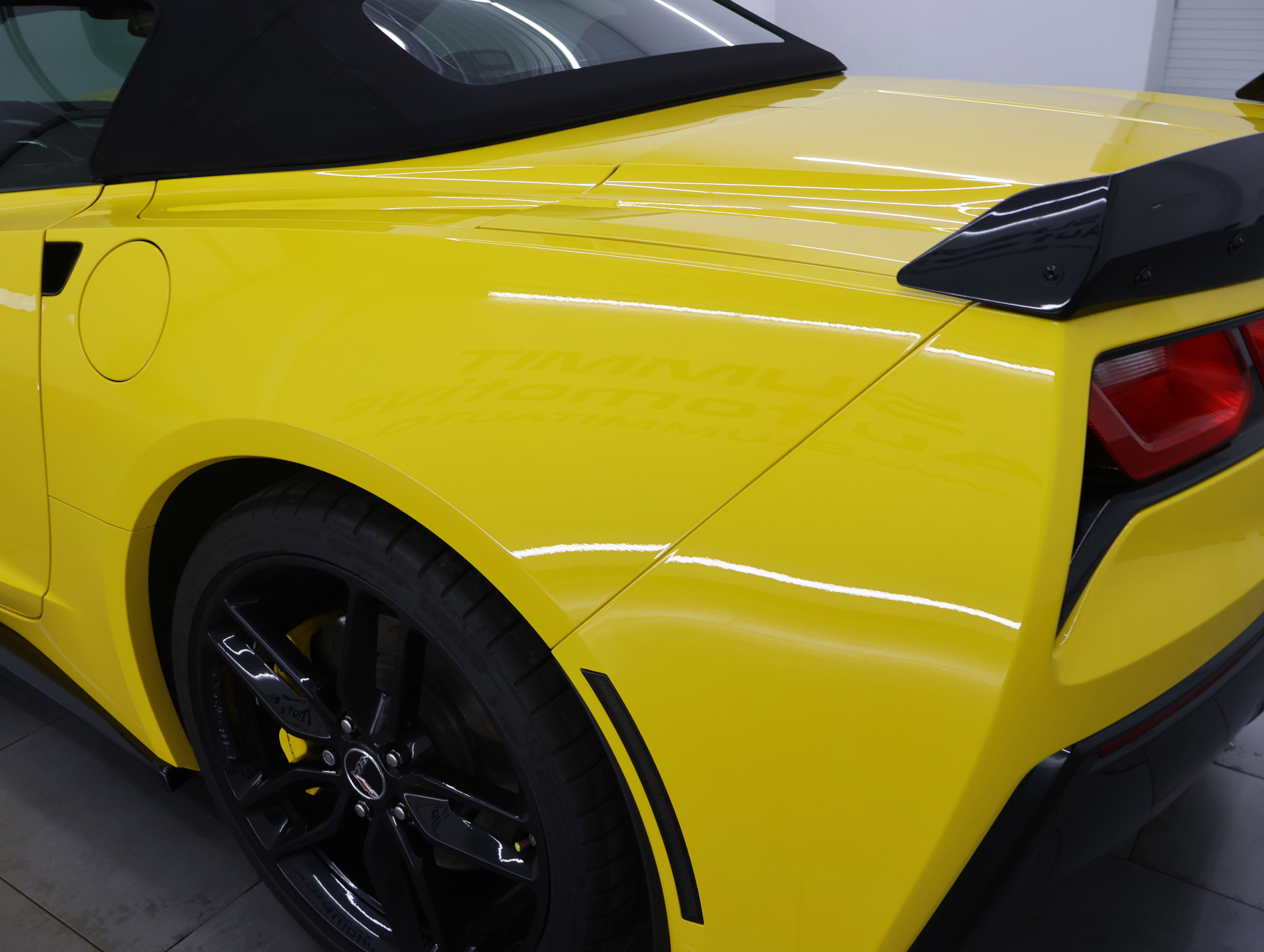 Used 2014 Chevrolet Corvette Stingray Convertible w/ 3LT Preferred Equipment Group RWD image 31