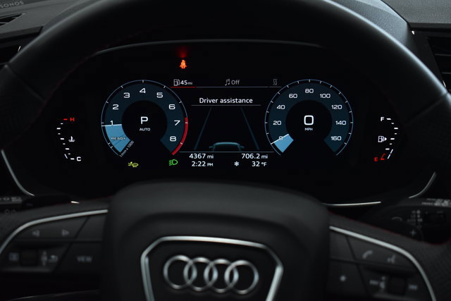 Used 2025 Audi Q3 2.0T Premium Plus w/ Premium Plus Package image 14