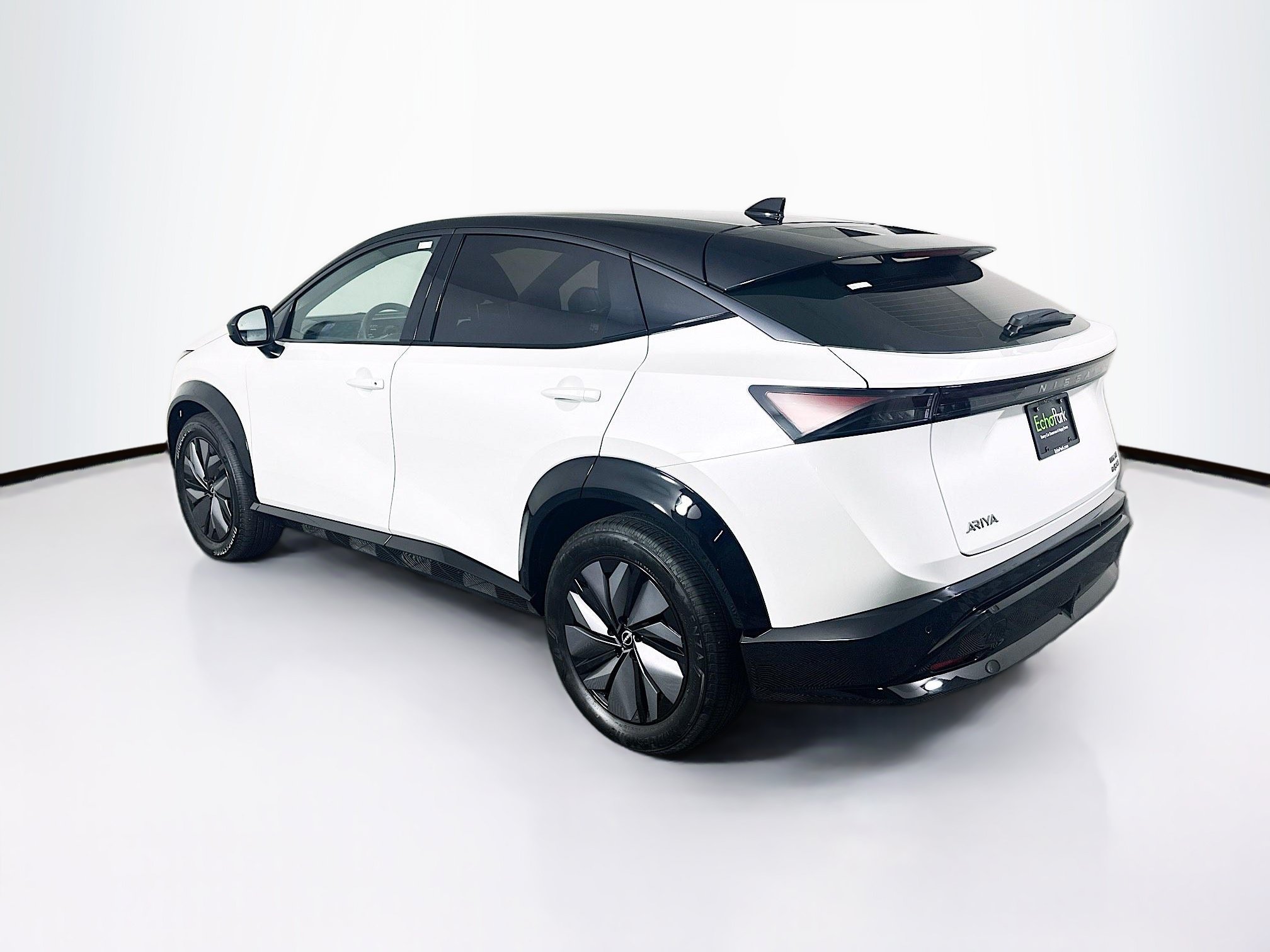 Used 2024 Nissan Ariya AWD image 5