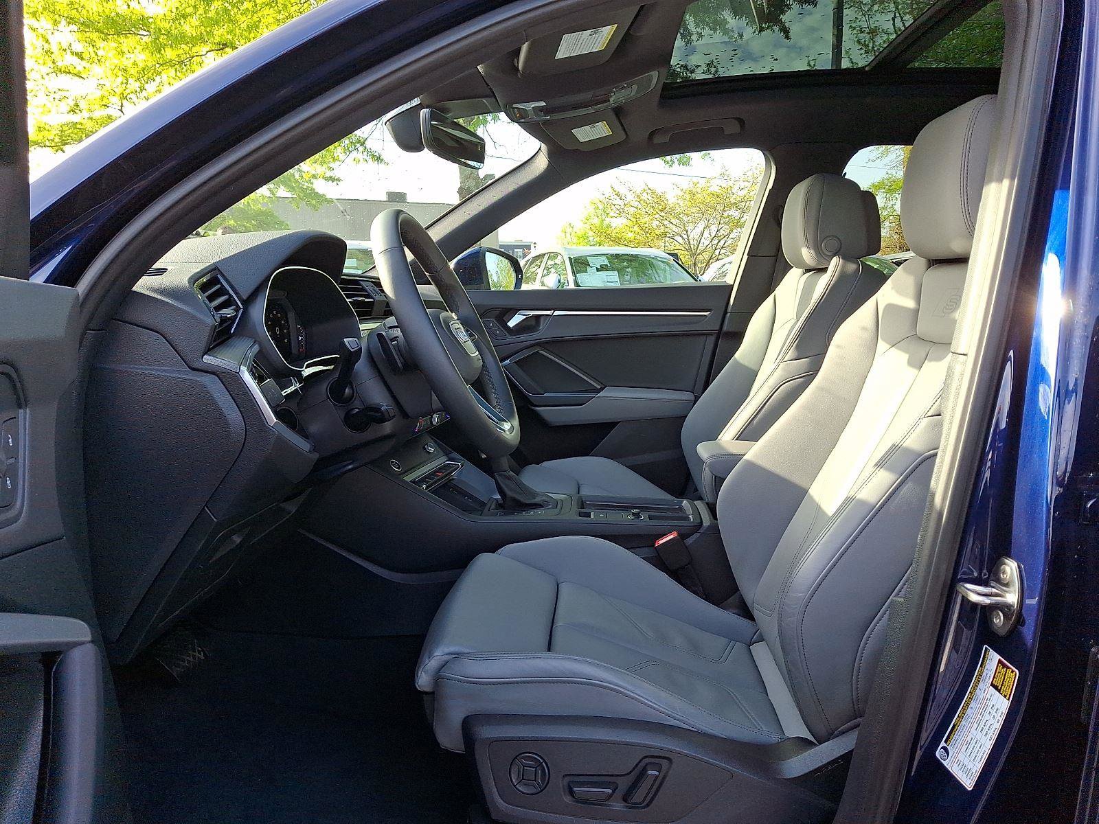 Certified 2025 Audi Q3 2.0T Premium w/ Convenience Package image 13