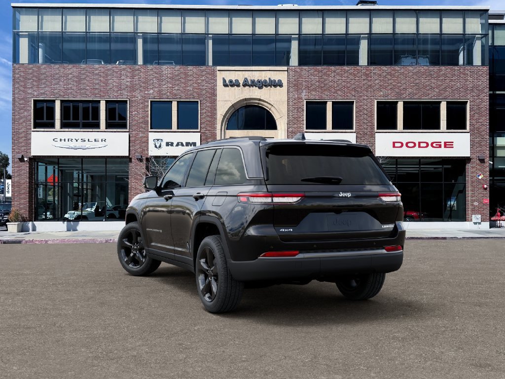 New 2026 Jeep Grand Cherokee Limited w/ Limited Altitude Package AWD/4WD image 3