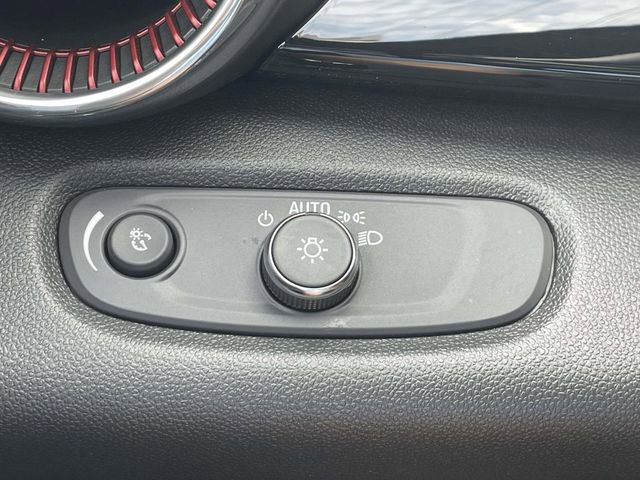 Certified 2025 Chevrolet Trax RS w/ Driver Confidence Package FWD image 22