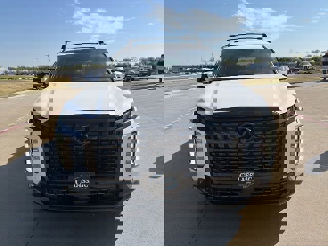 Used 2024 Hyundai Palisade Calligraphy image 2