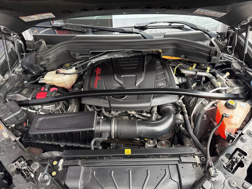 Used 2018 Alfa Romeo Stelvio Ti image 66