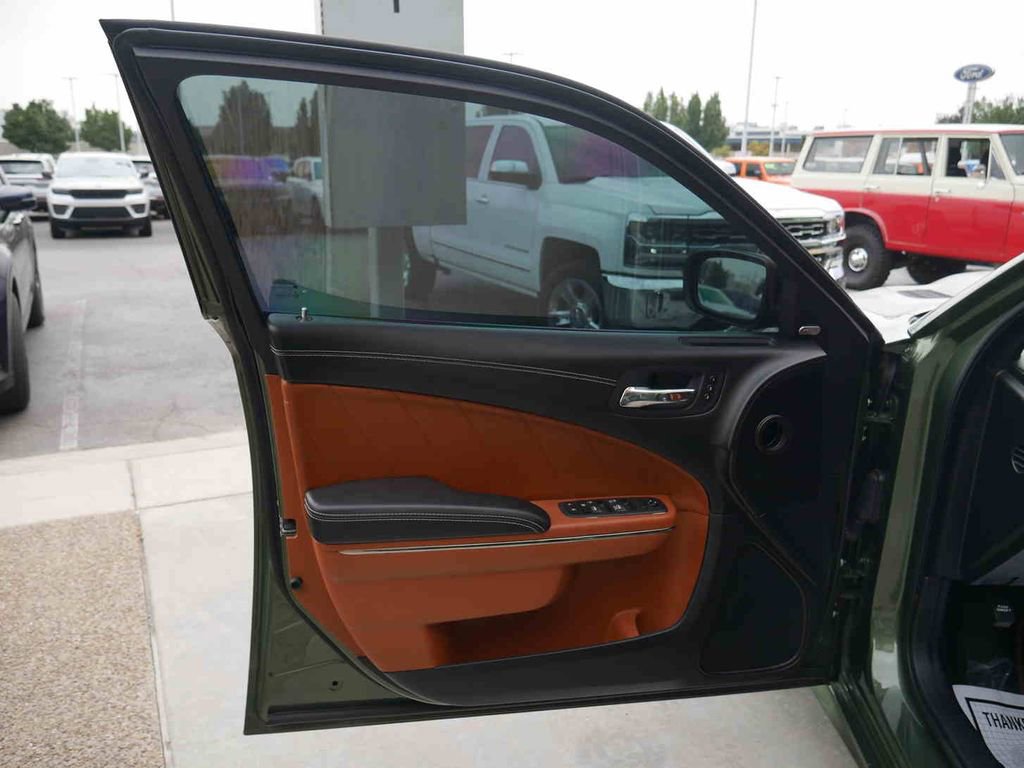 Used 2022 Dodge Charger SRT Hellcat w/ SRT Black Package image 28