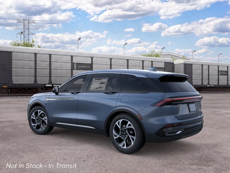 New 2026 Lincoln Nautilus Premier AWD/4WD image 4
