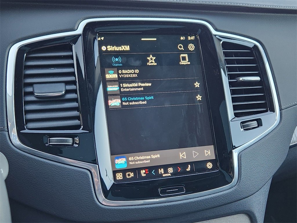 Used 2025 Volvo XC90 T8 Ultra w/ Protection Package Premier image 13