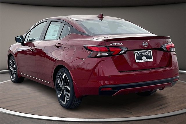 New 2025 Nissan Versa SR w/ Trunk Package image 3