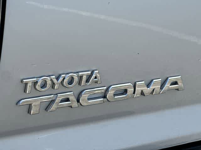 Used 2011 Toyota Tacoma 4x4 Regular Cab image 13