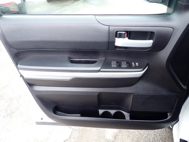 Used 2020 Toyota Tundra SR5 w/ TRD Off-Road Package image 18