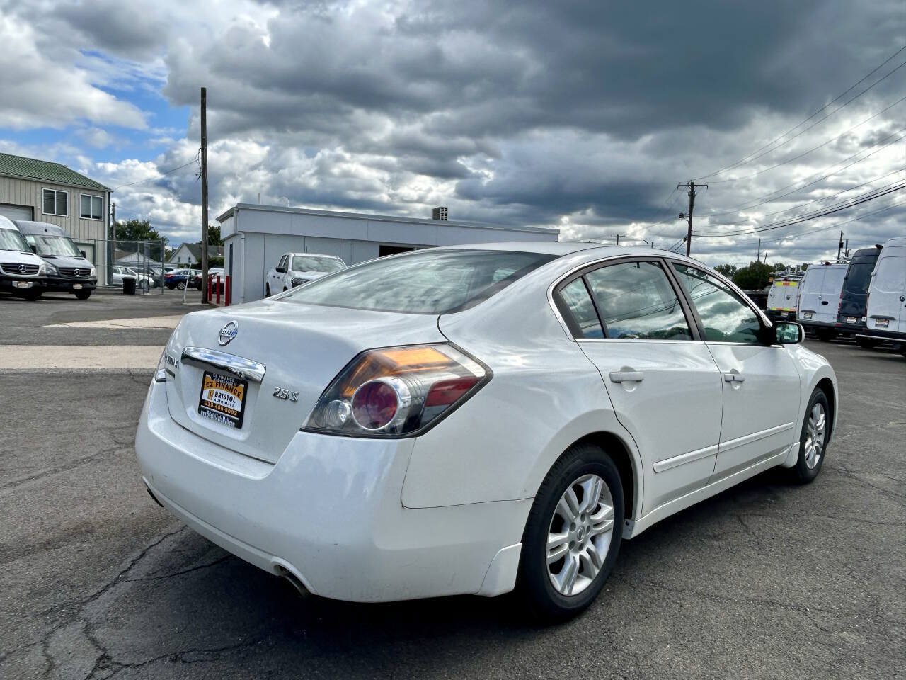 Used 2012 Nissan Altima 2.5 S w/ Convenience Pkg FWD image 3