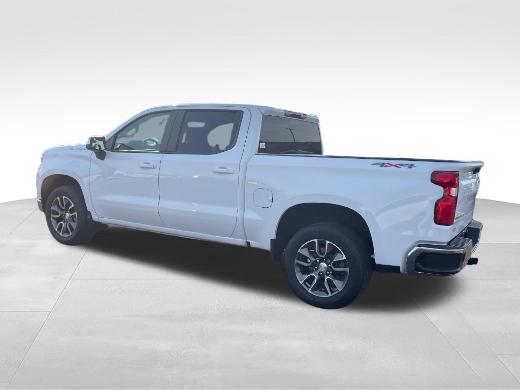 Used 2023 Chevrolet Silverado 1500 LT AWD/4WD image 3
