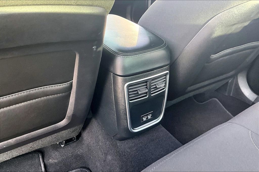 Used 2023 Dodge Charger Scat Pack w/ Navigation & Travel Group image 10