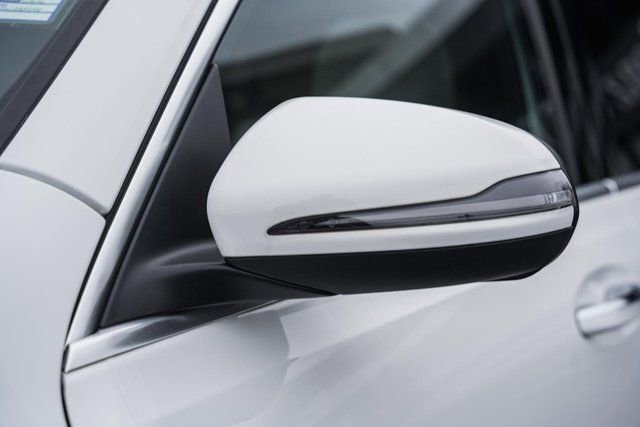 Certified 2025 Mercedes-Benz GLB 250 4MATIC image 17