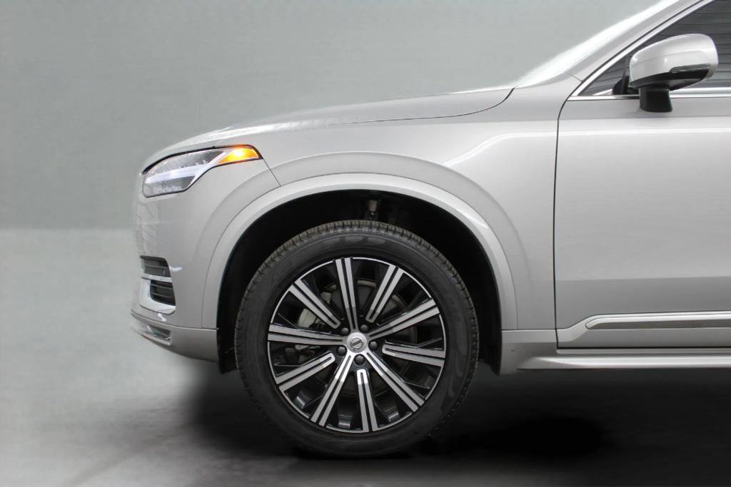 Certified 2025 Volvo XC90 B5 Core image 49