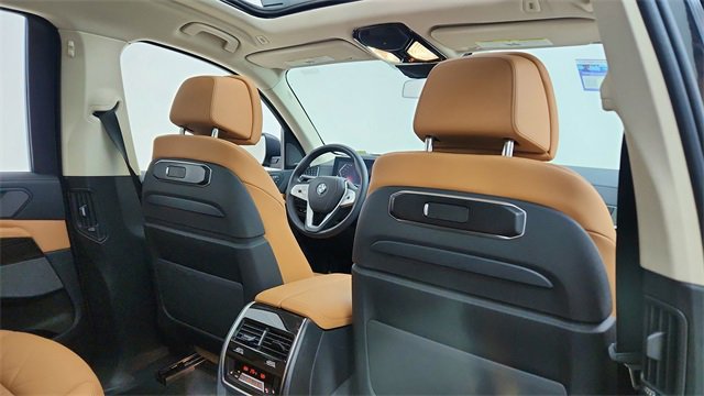 Used 2025 BMW X7 xDrive40i w/ Executive Package image 27