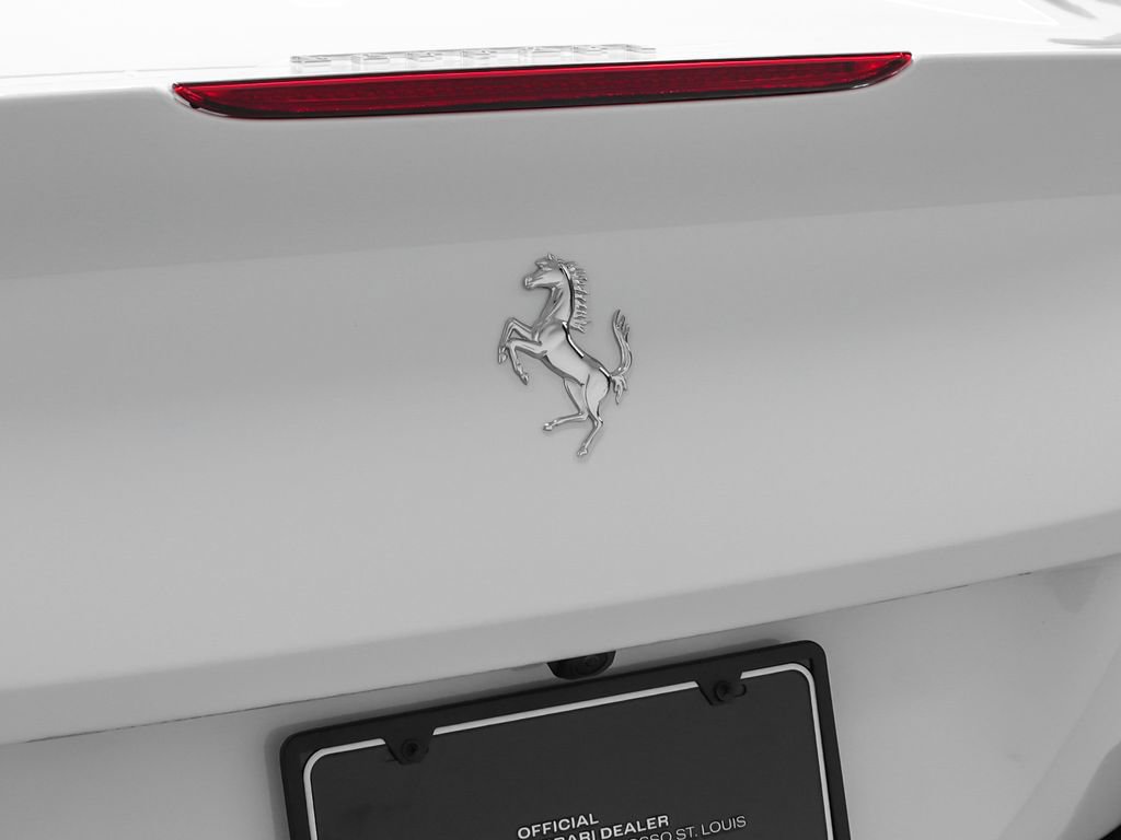 Certified 2022 Ferrari Portofino M RWD image 35