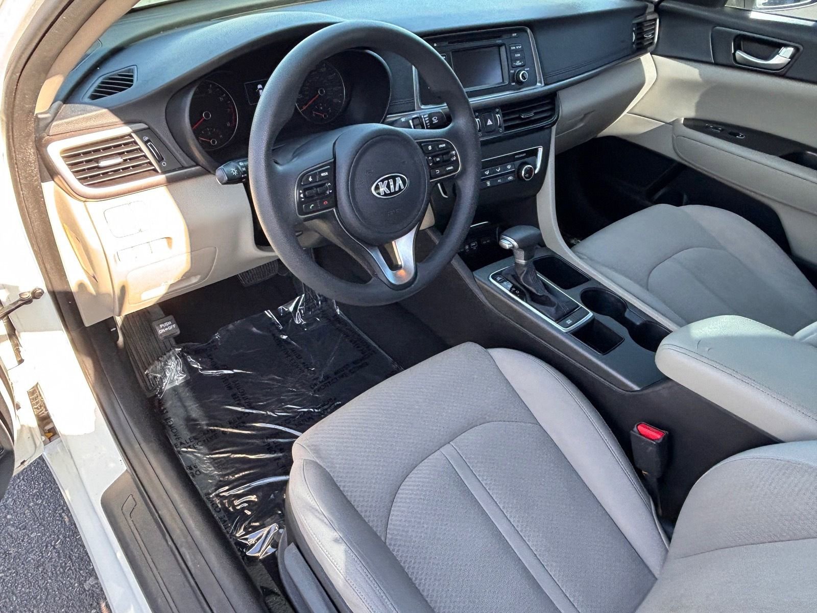 Used 2016 Kia Optima LX FWD image 17