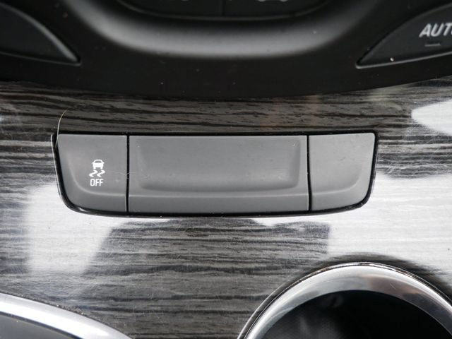 Used 2018 Buick Envision Premium AWD/4WD image 24