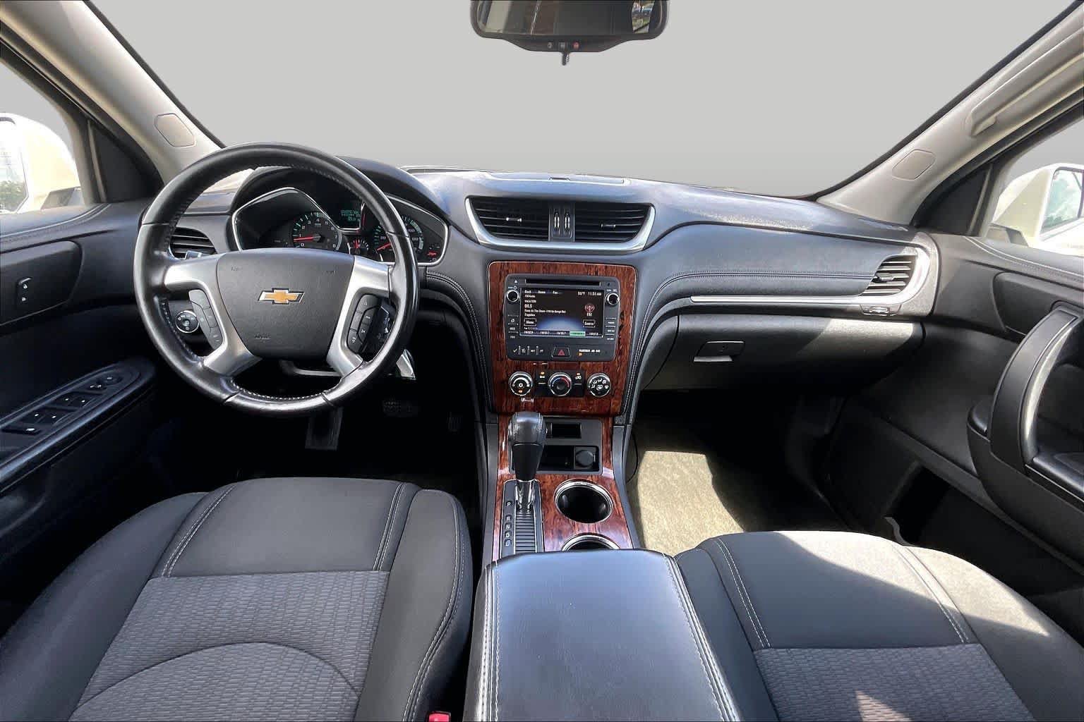 Used 2013 Chevrolet Traverse LT FWD image 15
