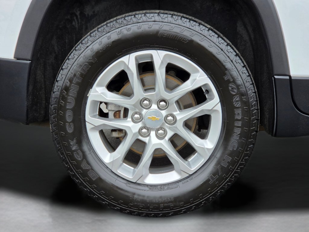 Used 2018 Chevrolet Traverse LS w/ LPO, Floor Liner Package AWD/4WD image 34