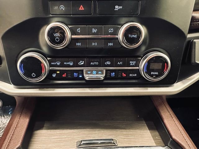 Used 2024 Ford Expedition Limited image 29