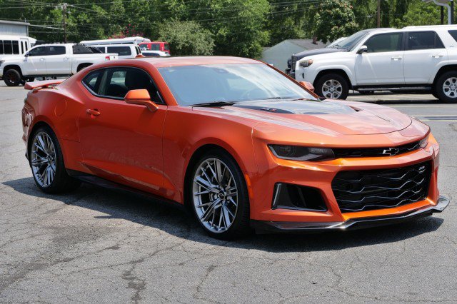 Used 2023 Chevrolet Camaro ZL1 RWD image 4