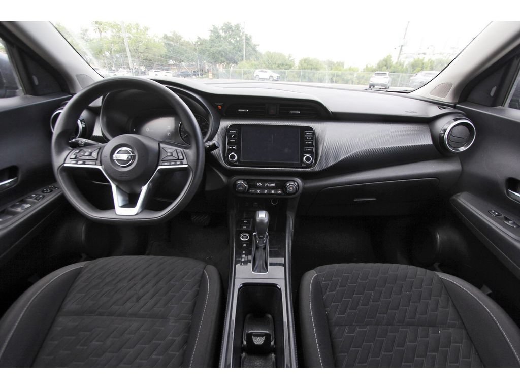 Used 2021 Nissan Kicks SV FWD image 11