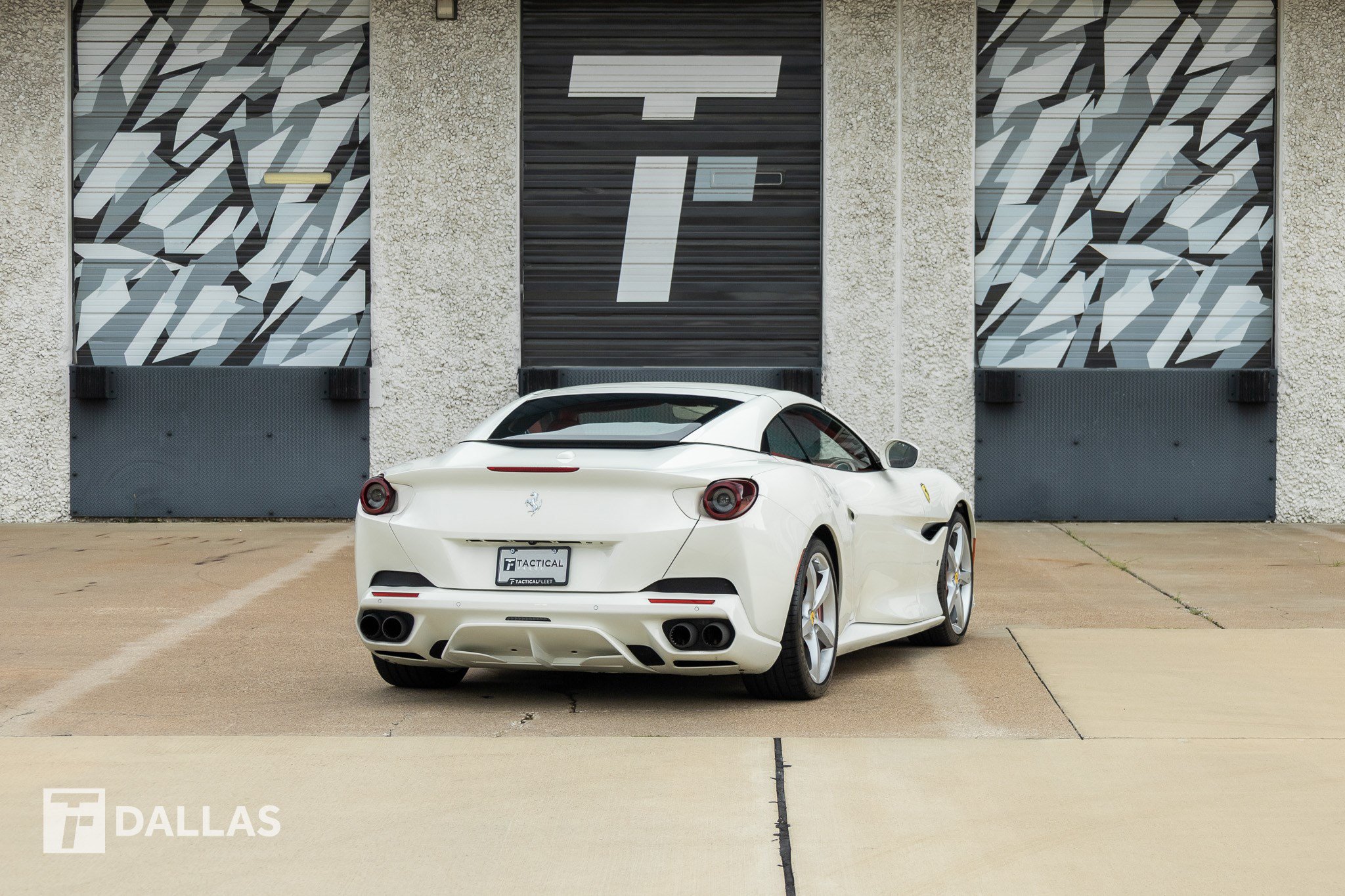 Used 2019 Ferrari Portofino RWD image 15