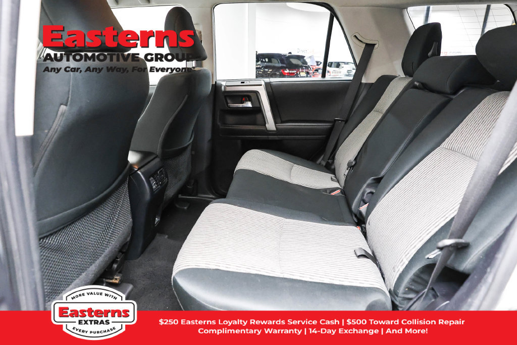 Used 2024 Toyota 4Runner SR5 AWD/4WD image 21