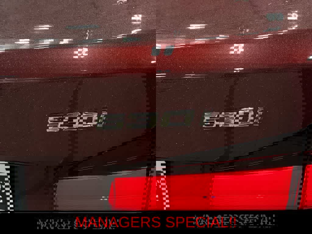 Used 2023 BMW 530i xDrive w/ Premium Package image 28