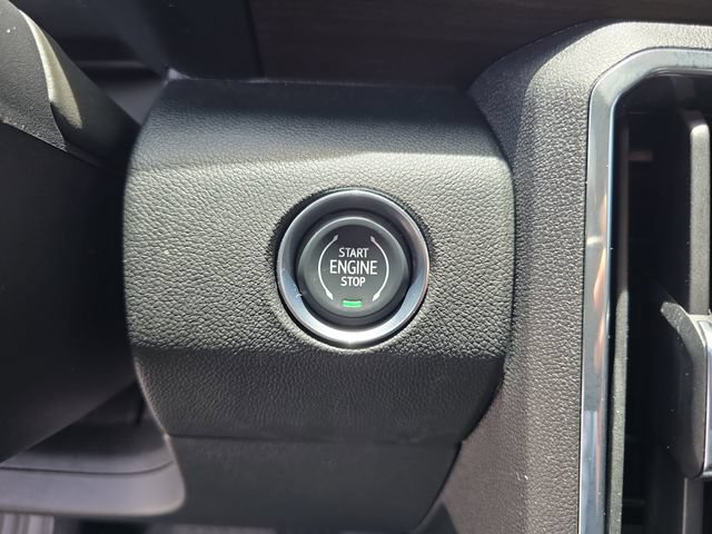 Certified 2024 GMC Acadia Denali w/ LPO, Floor Liner Package FWD image 29