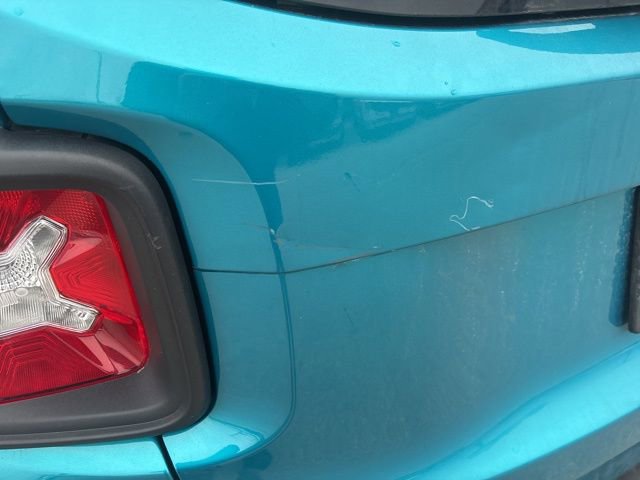 Used 2021 Jeep Renegade Latitude image 9