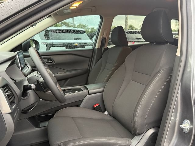Used 2025 Nissan Rogue S FWD image 9