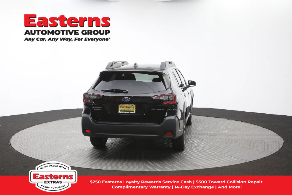 Used 2023 Subaru Outback Premium AWD/4WD image 37