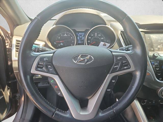 Used 2016 Hyundai Veloster w/ Option Group 02 FWD image 11