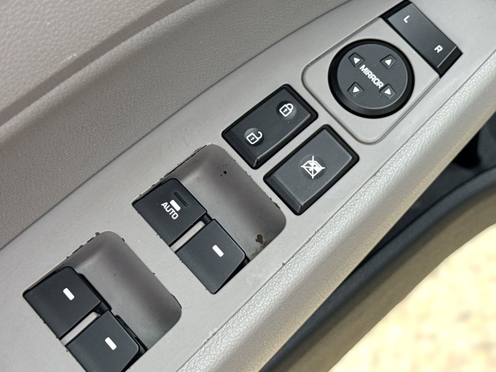 Used 2020 Hyundai Elantra Limited image 20