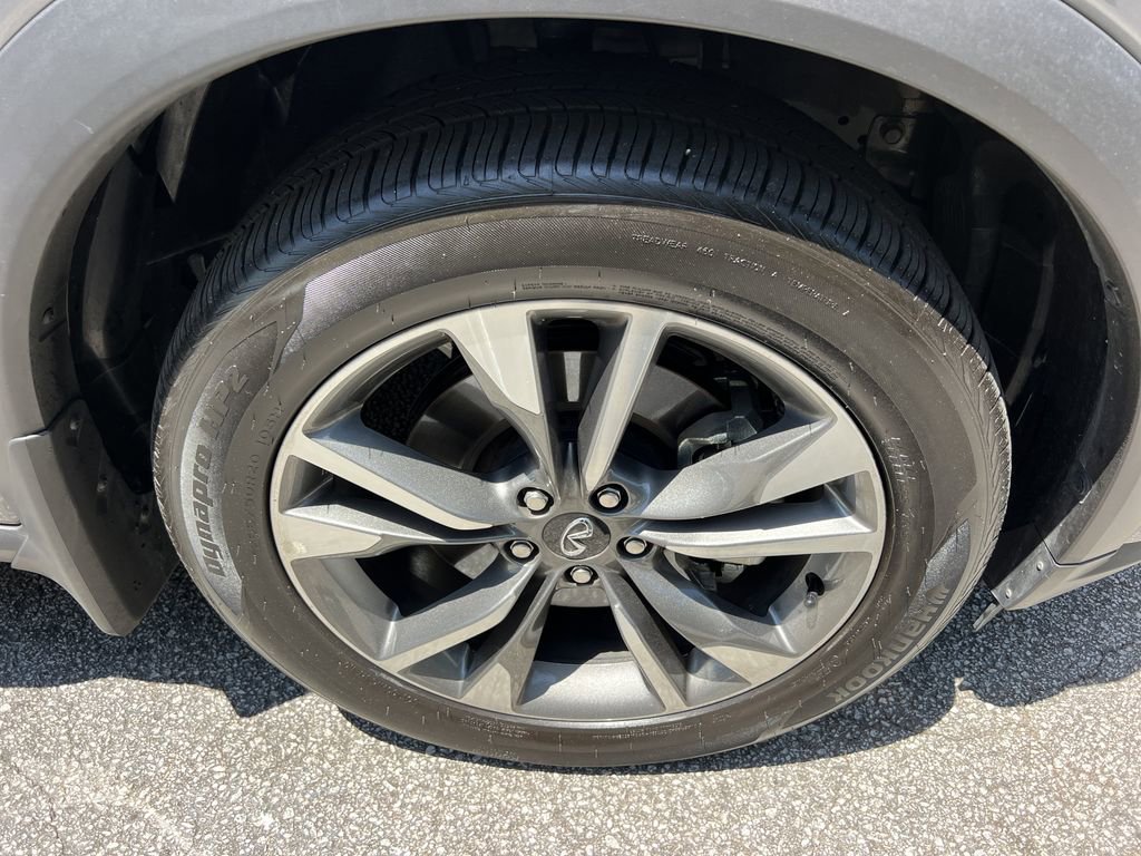 Used 2025 INFINITI QX60 Luxe FWD image 10