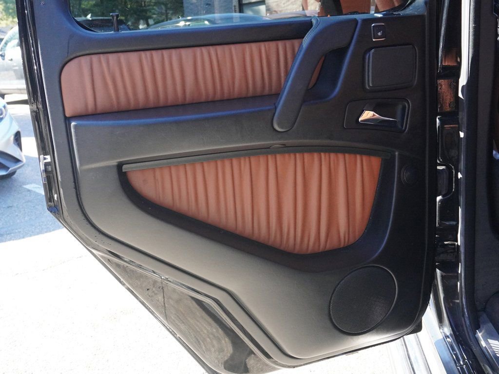 Used 2015 Mercedes-Benz G 63 AMG 4MATIC image 26