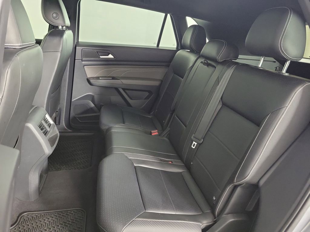 Used 2022 Volkswagen Atlas Cross Sport SE FWD image 10