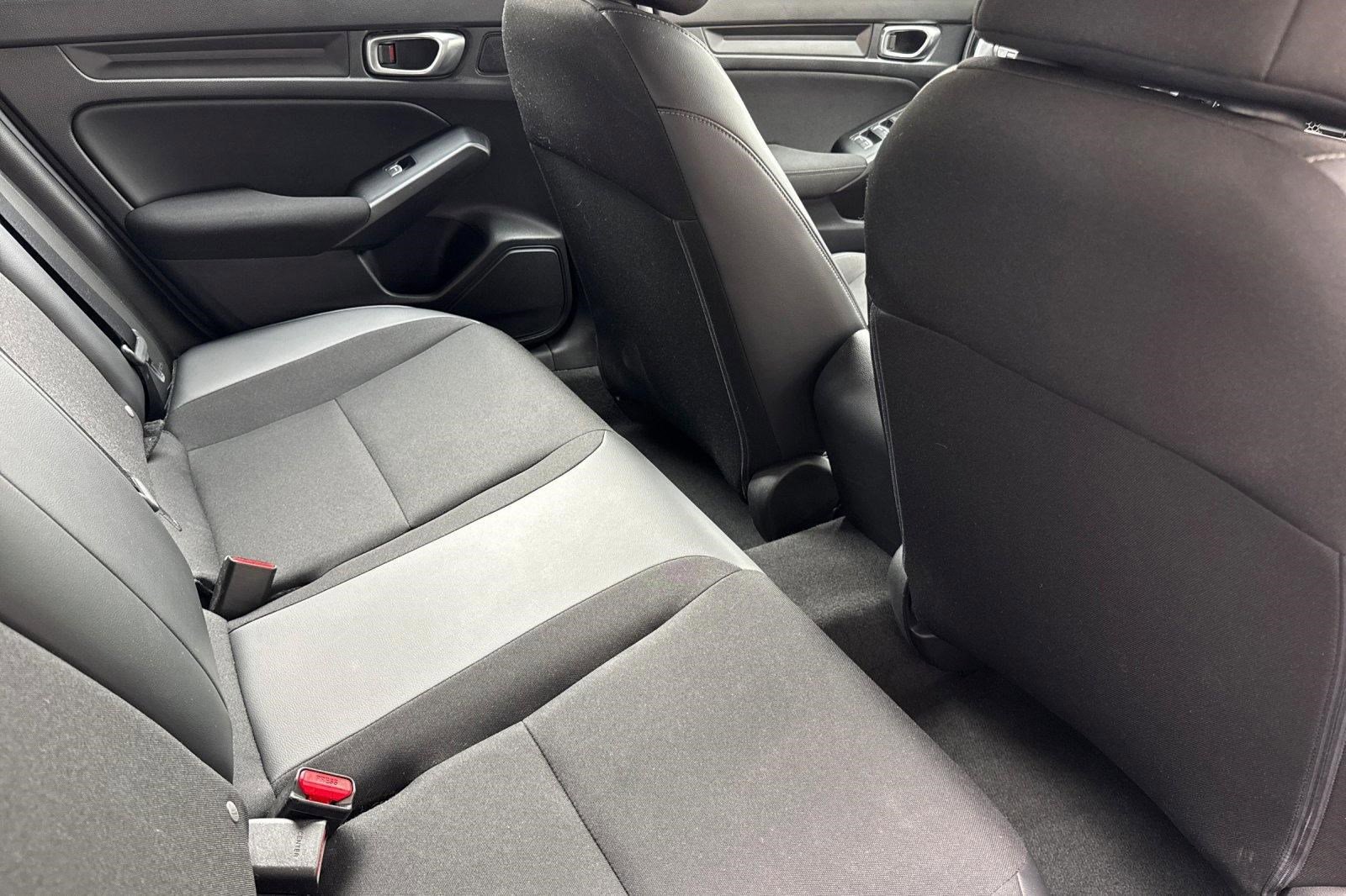 Used 2023 Honda Civic Sport image 29