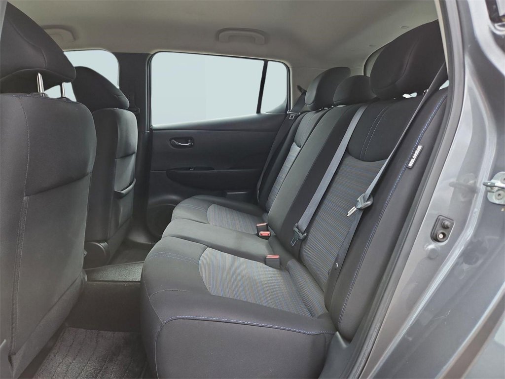 Used 2020 Nissan Leaf SV w/ Protection Package image 23